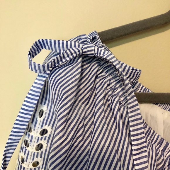 Express Striped Off the Shoulder - Picture 2 of 6